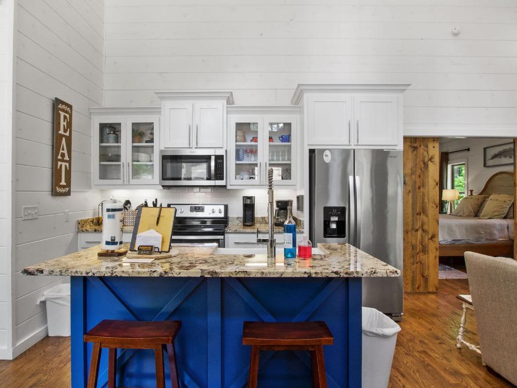 Stunning Luxury Cabin W Hot Tub And Fire Pit Holy Shiplap Is Perfect Romantic Couples Getaway Broken Bow Exterior foto